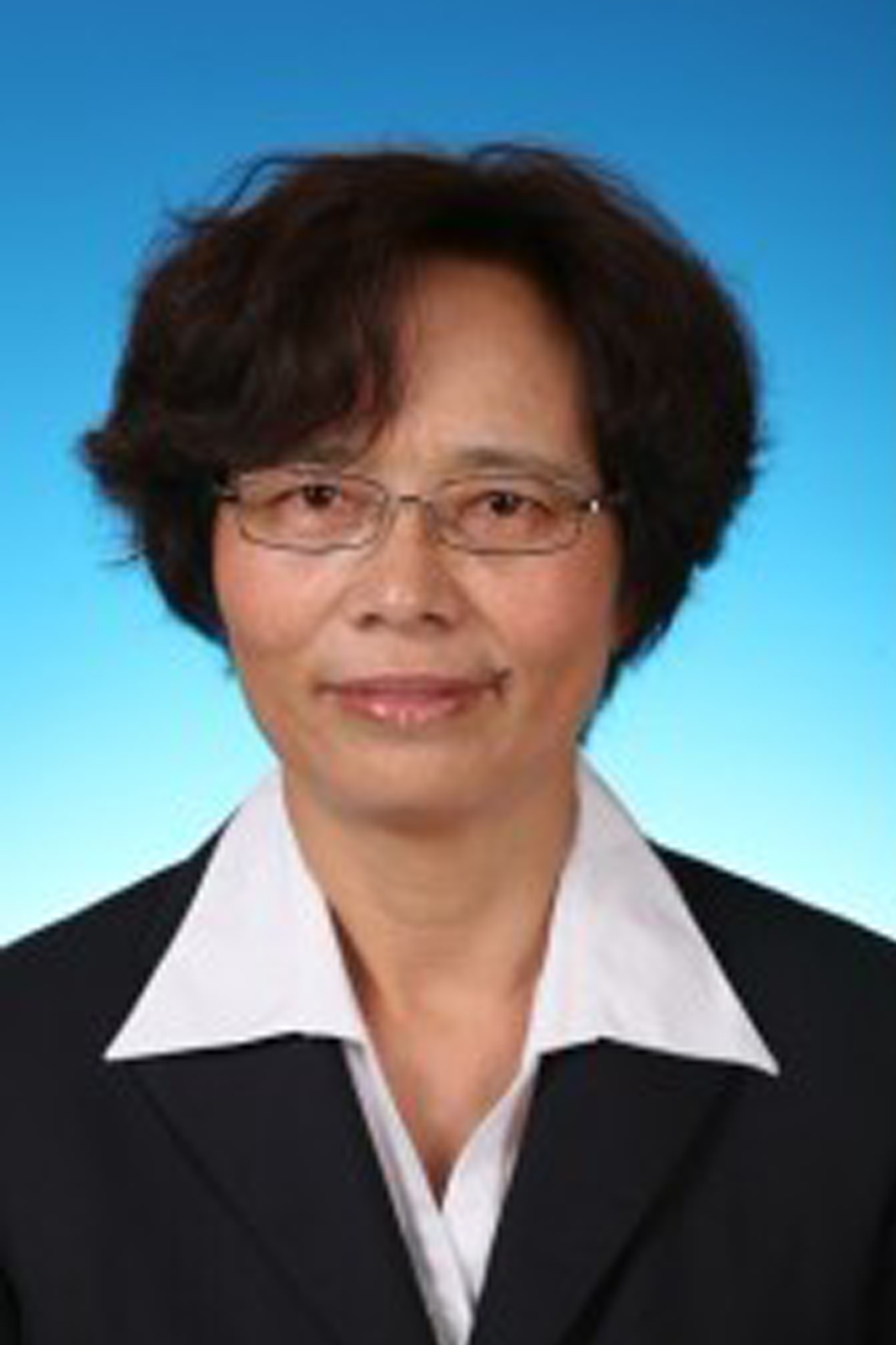 Yukun Wang